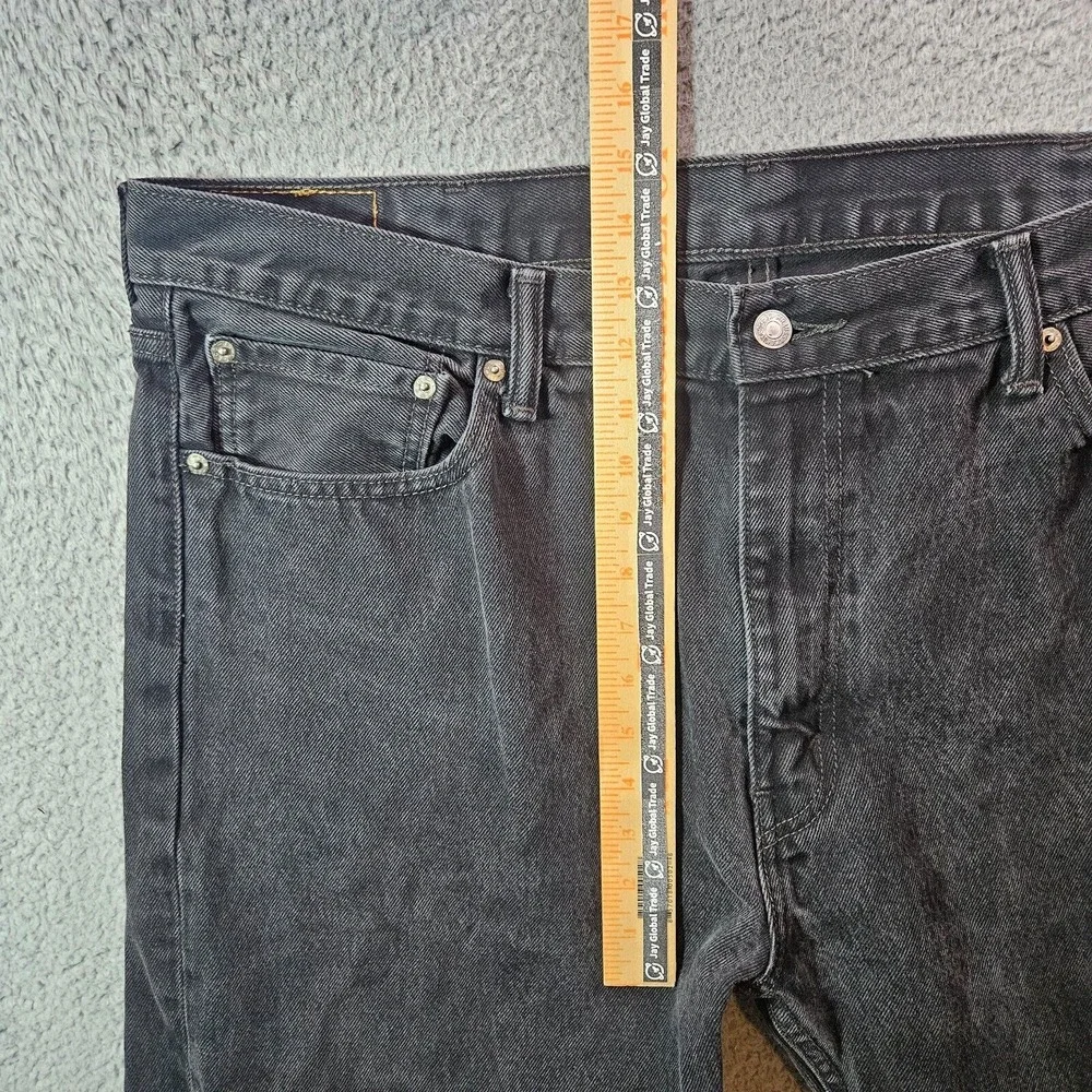 Levi's 505 Jeans Men 42 x 32 Zip Fly‎ Black